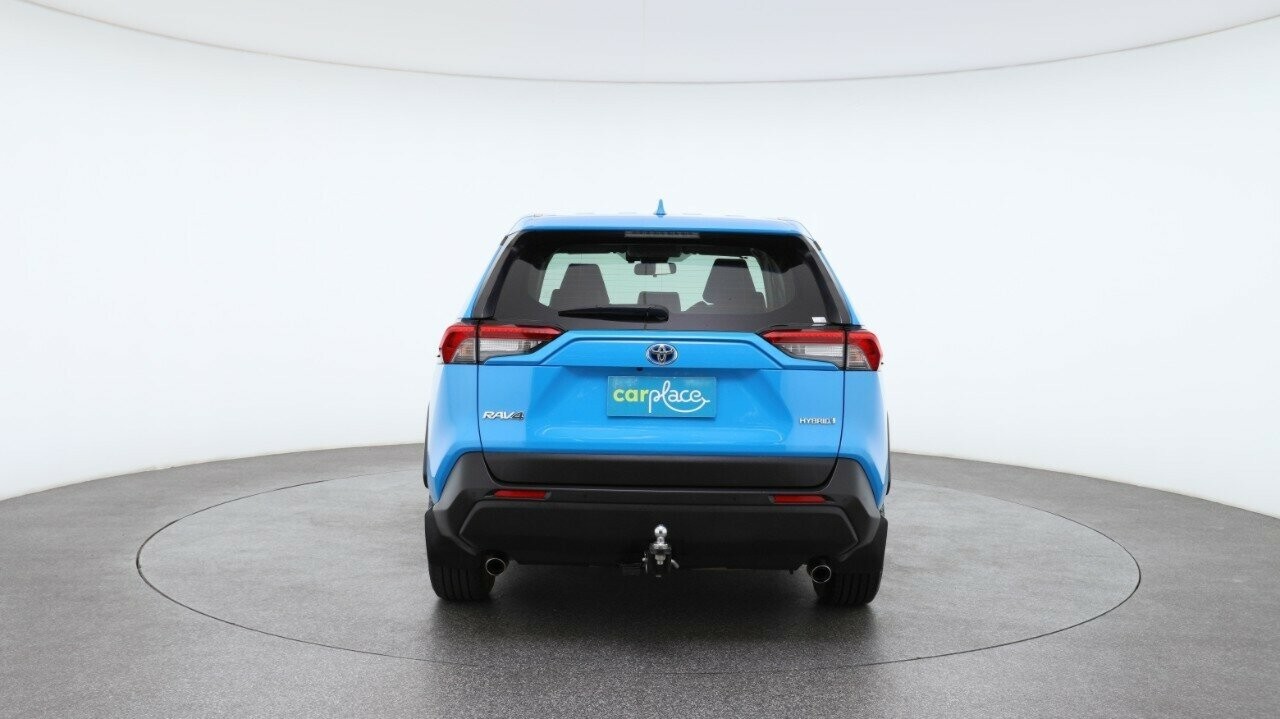 Toyota Rav4 image 2