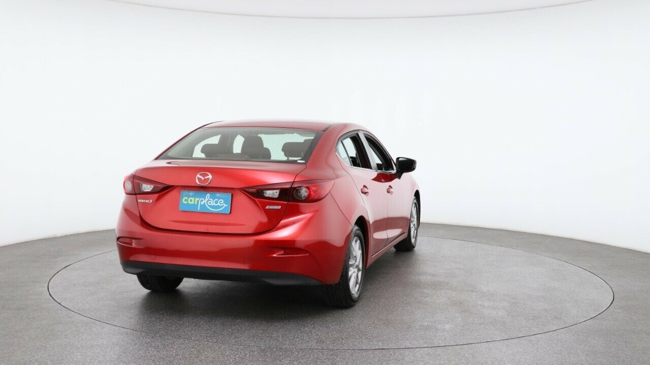 Mazda 3 image 3