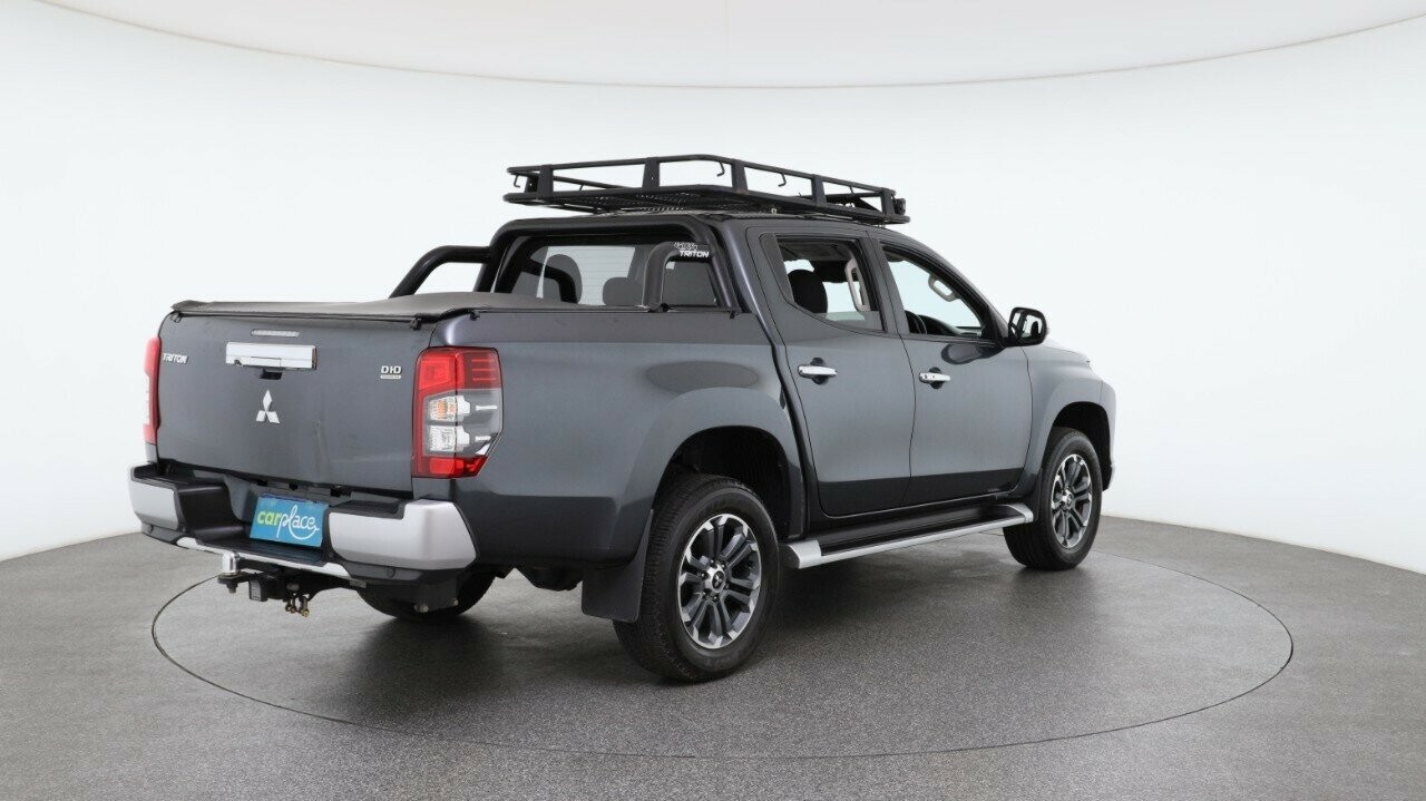 Mitsubishi Triton image 3