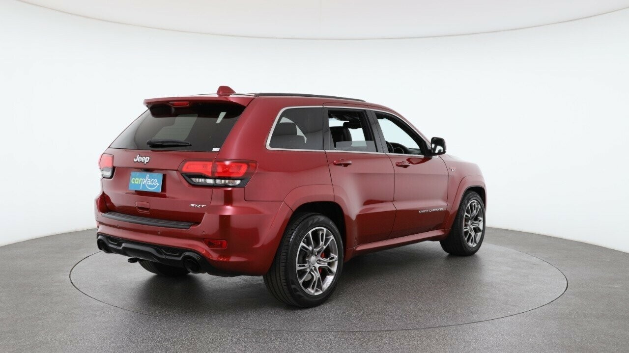 Jeep Grand Cherokee image 3