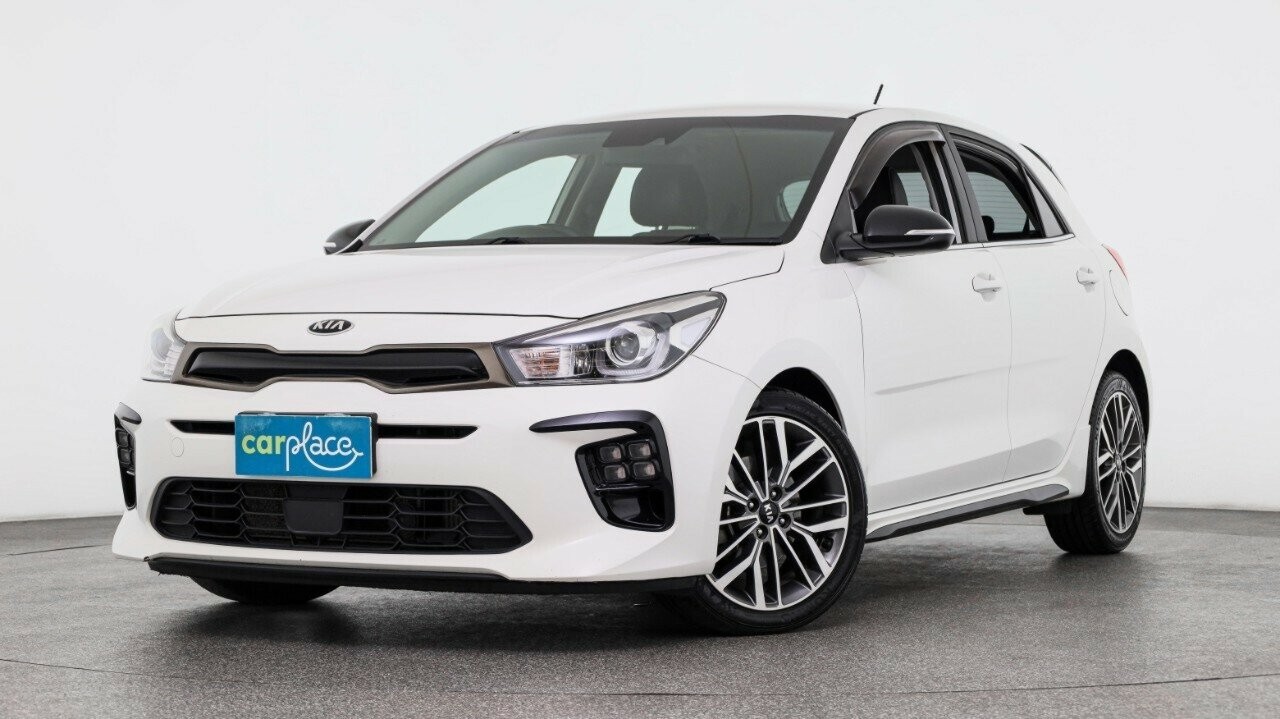 Kia Rio image 1