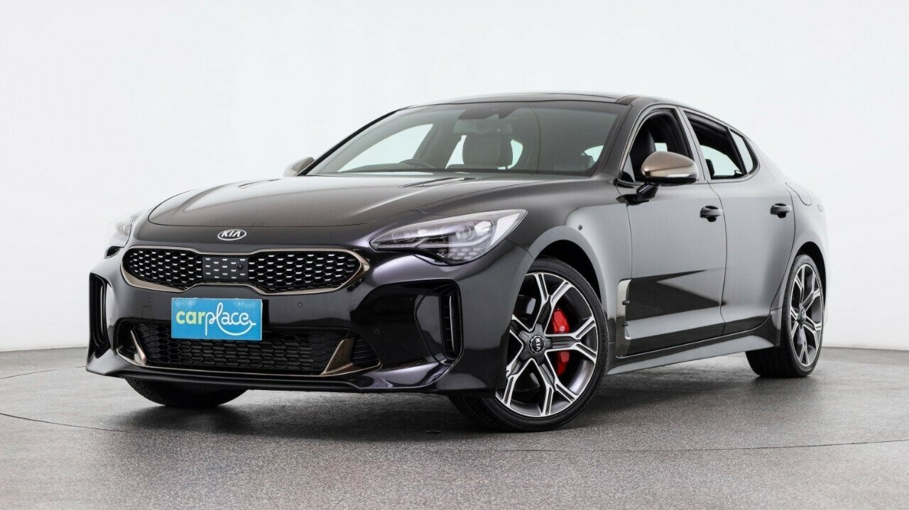 Kia Stinger image 1