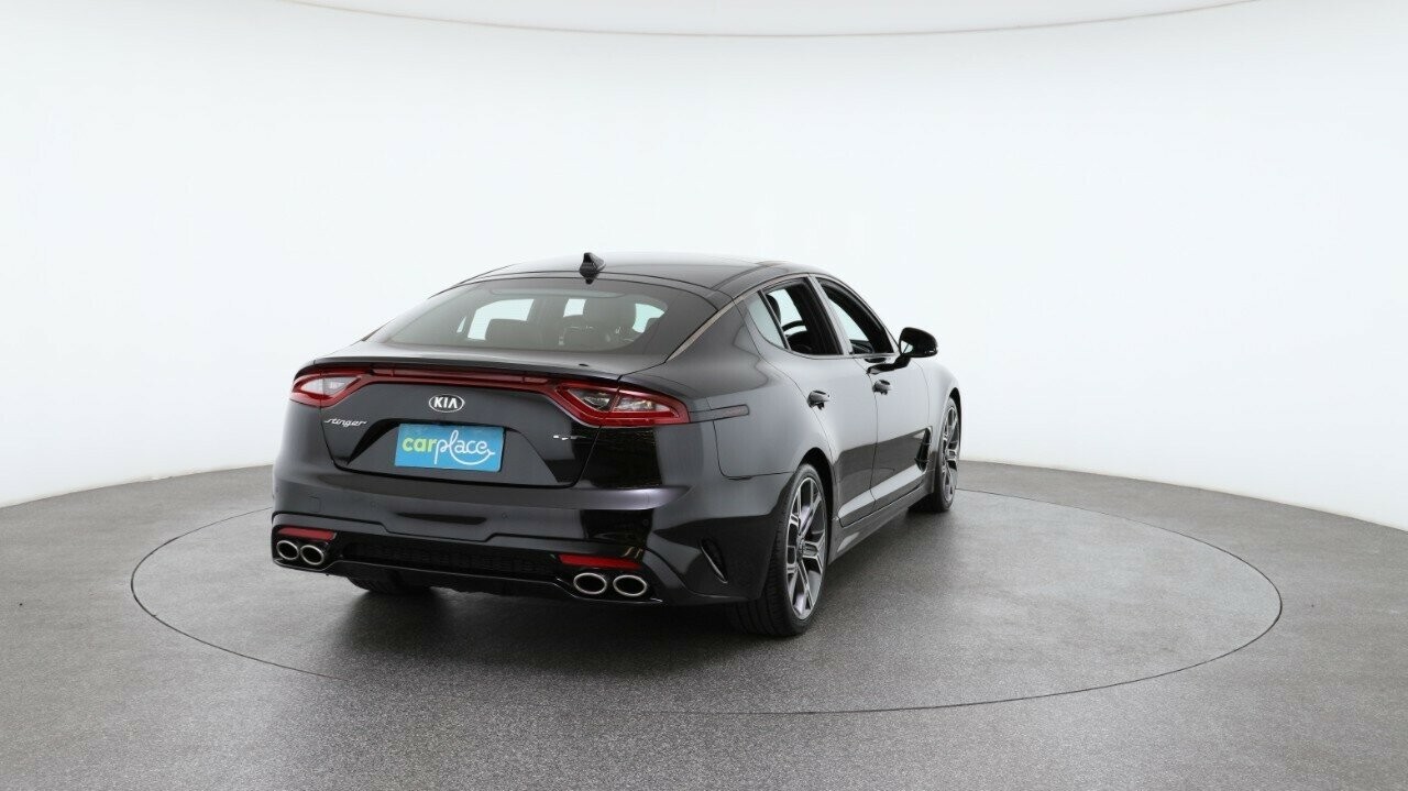 Kia Stinger image 3