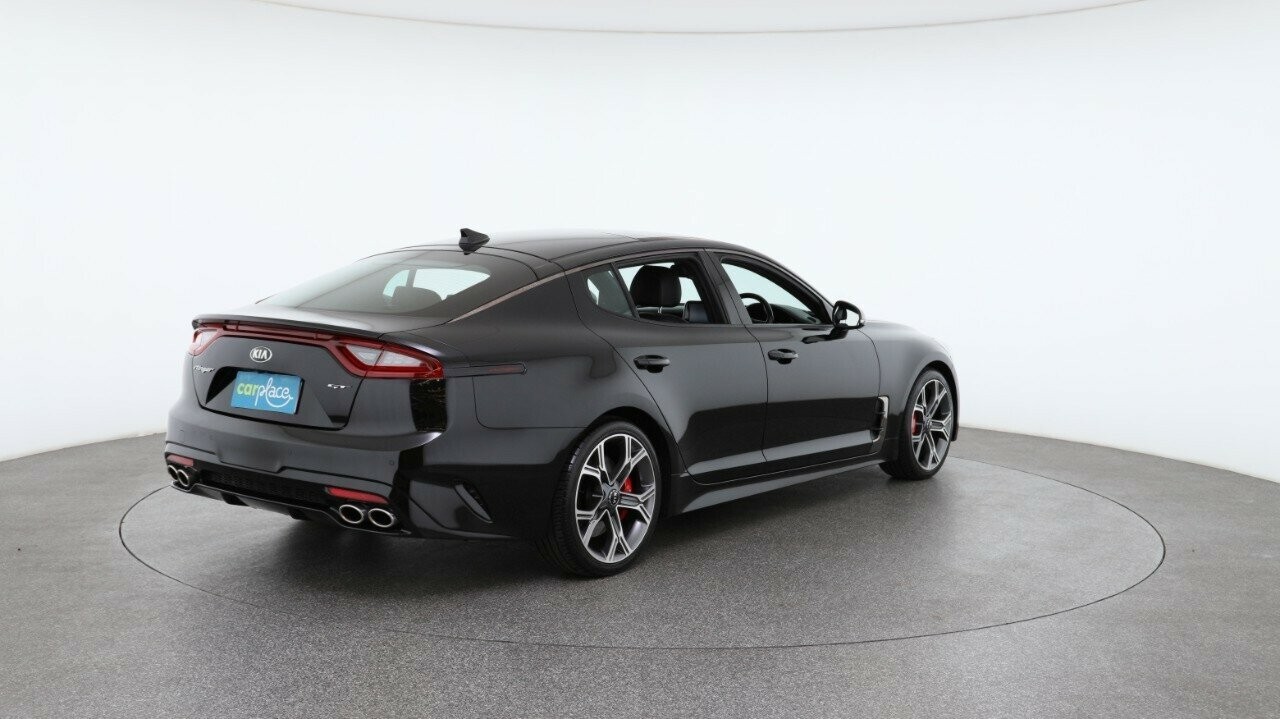 Kia Stinger image 4