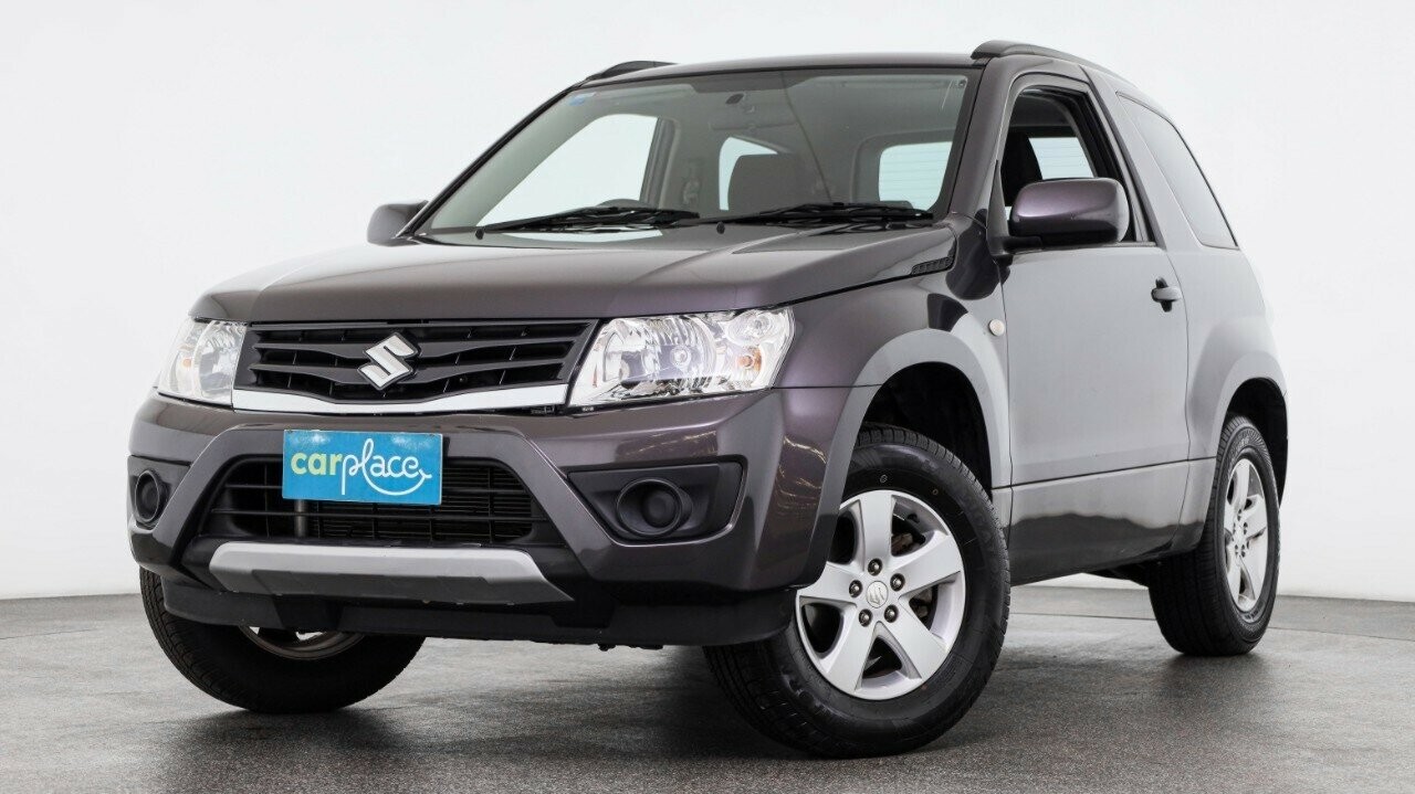 Suzuki Grand Vitara image 1