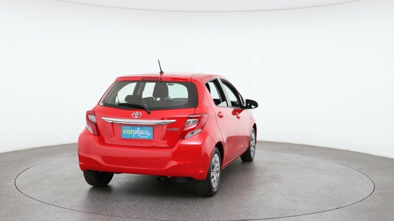 Toyota Yaris image 3