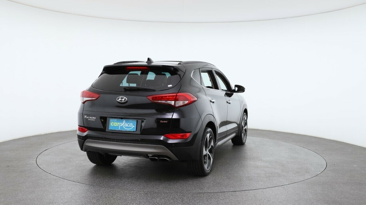 Hyundai Tucson image 3