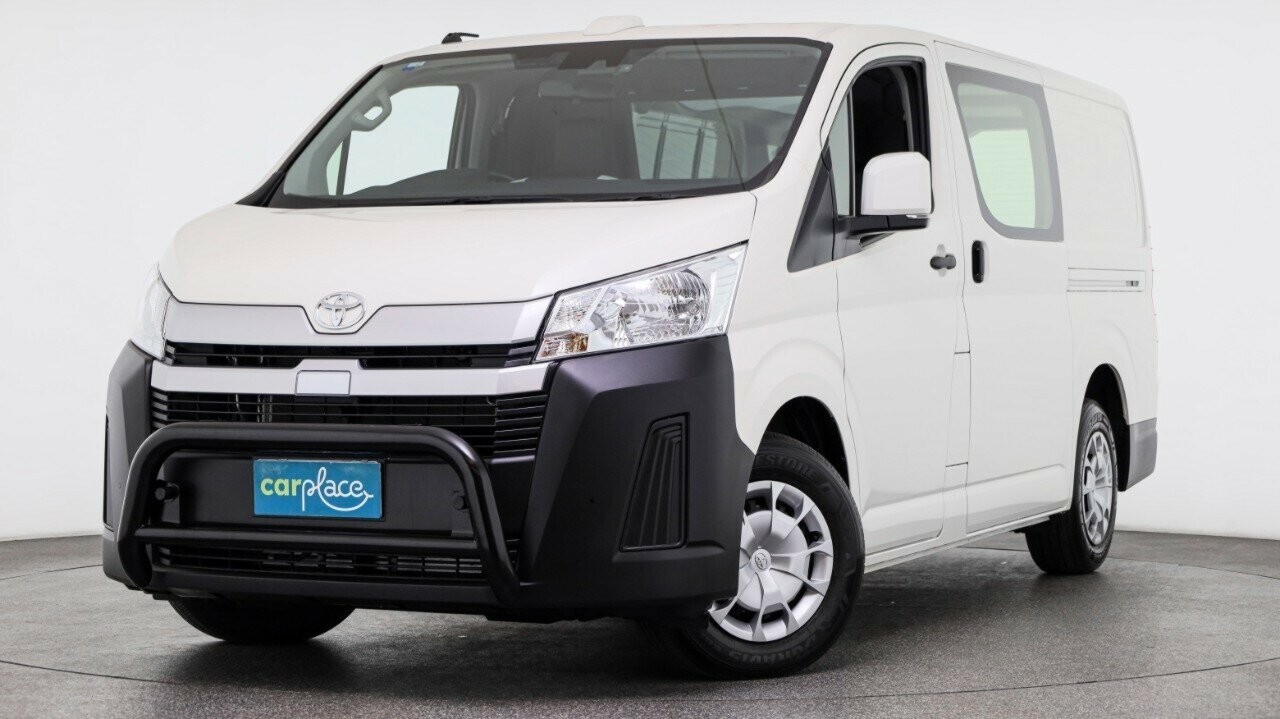 Toyota Hiace image 1