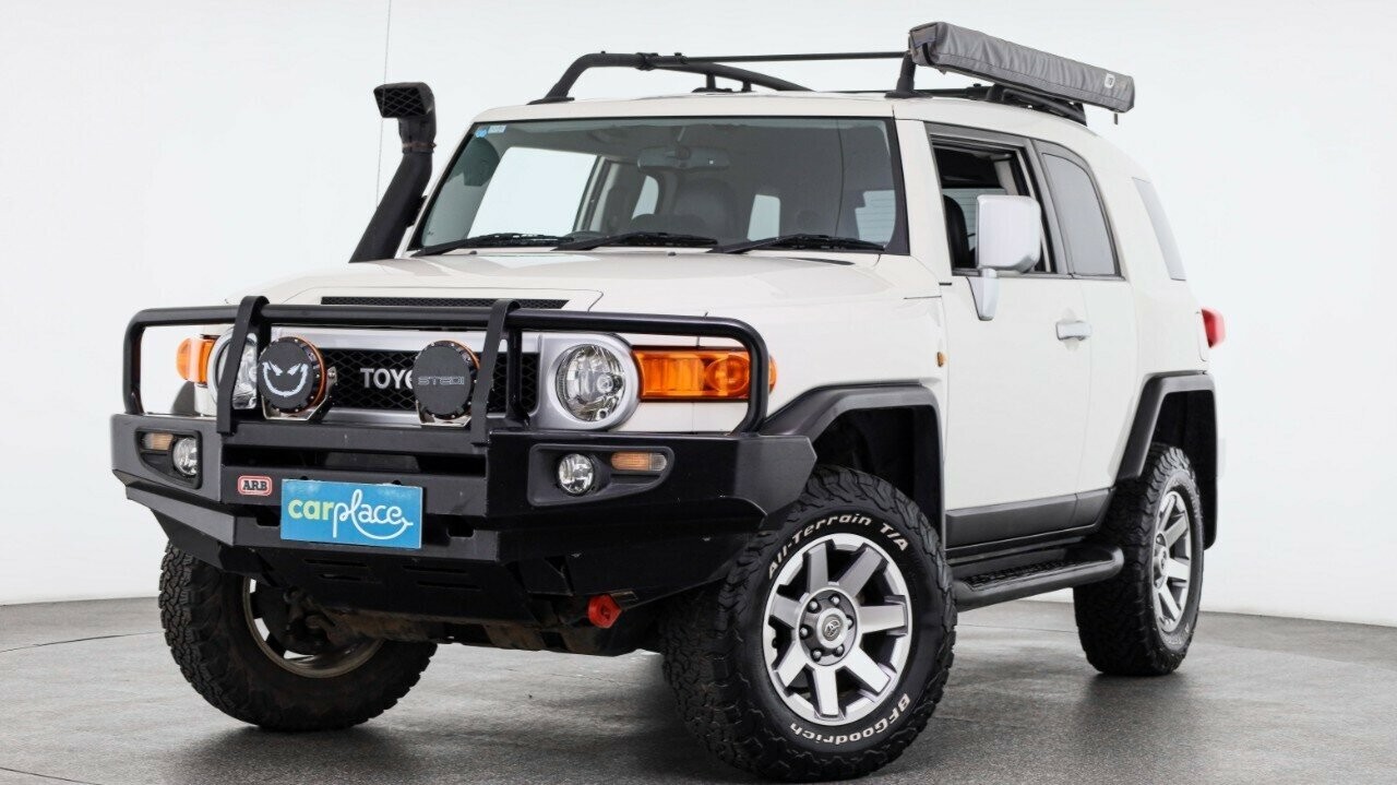 Toyota Fj Cruiser image 1