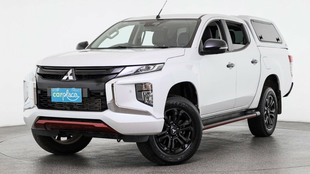 Mitsubishi Triton image 1