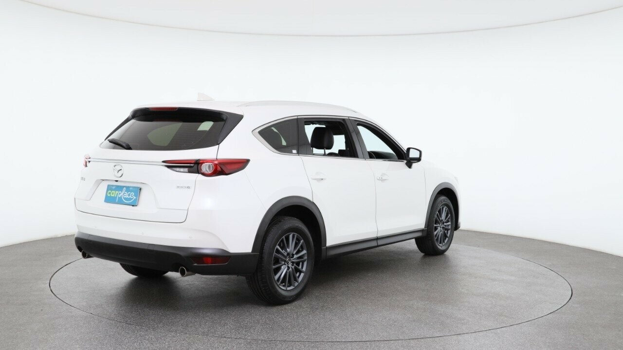 Mazda Cx-8 image 4