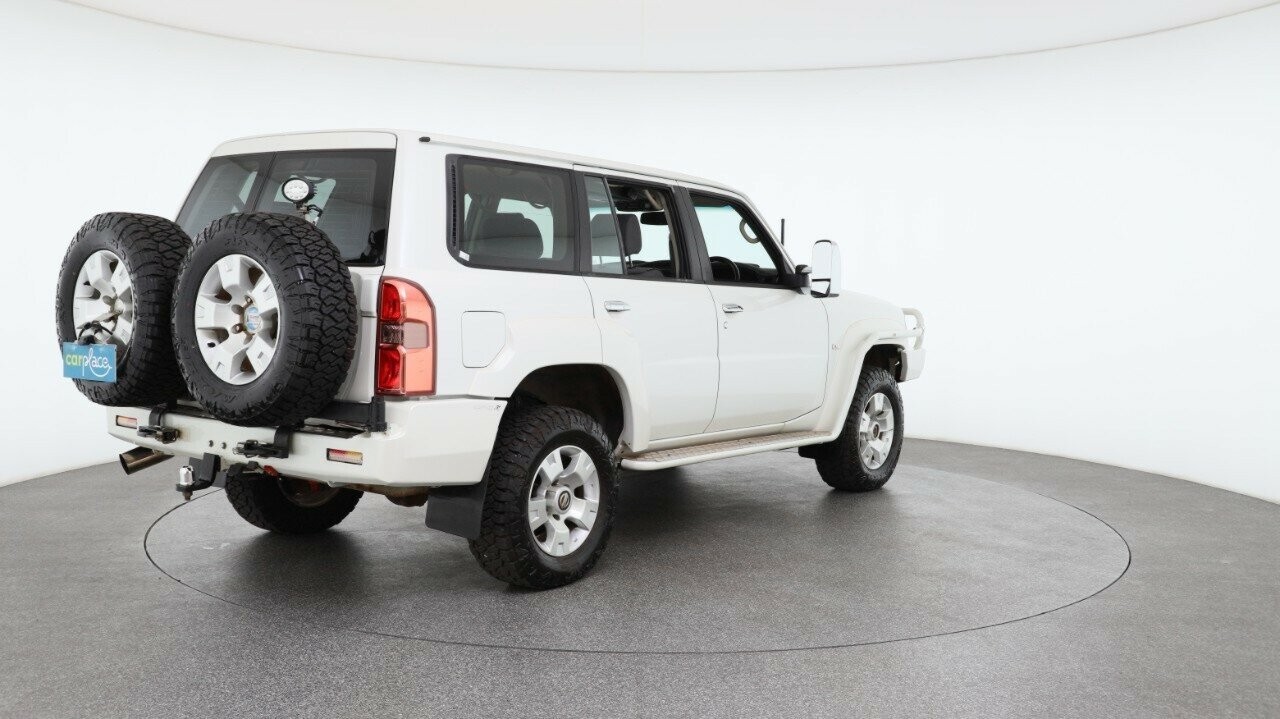 Nissan Patrol image 4