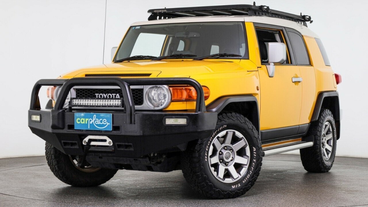 Toyota Fj Cruiser image 1