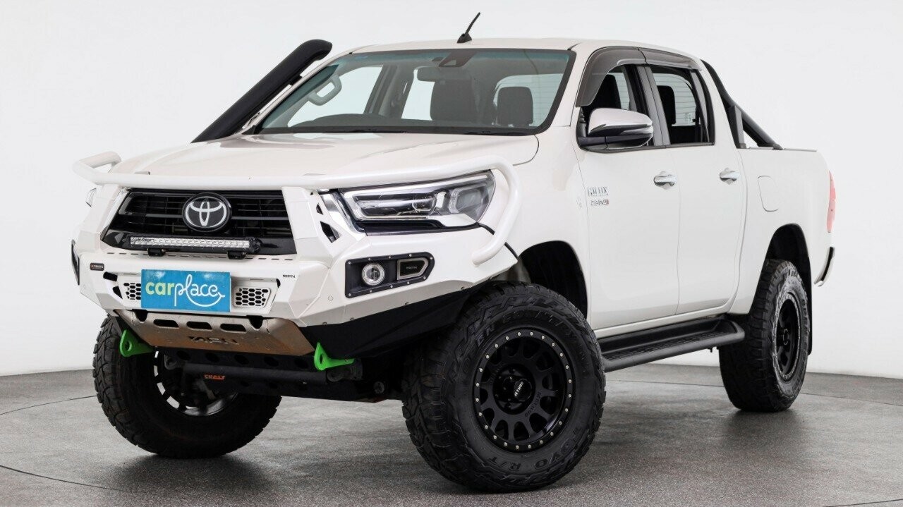 Toyota Hilux image 1