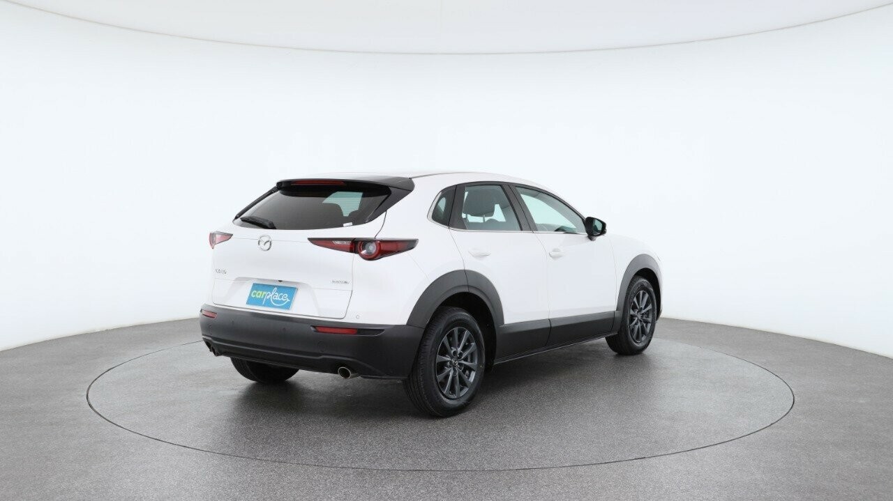 Mazda Cx-30 image 3