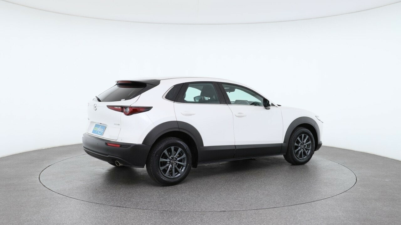 Mazda Cx-30 image 4