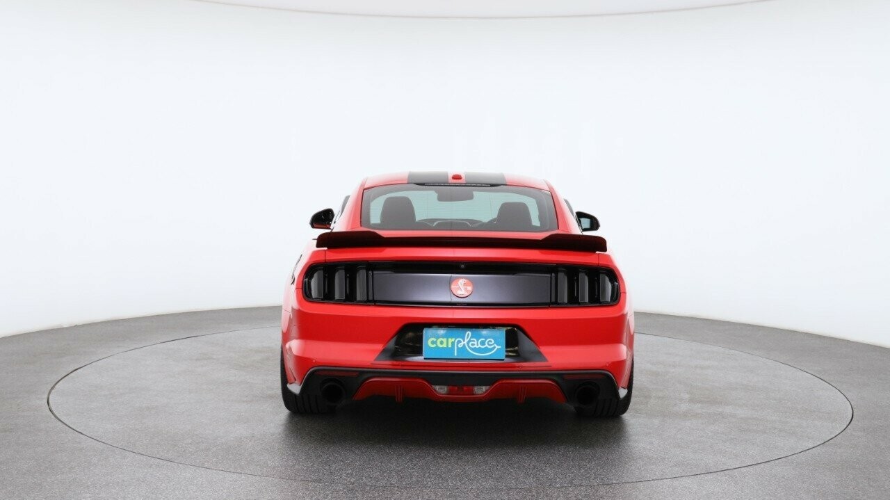 Ford Mustang image 2