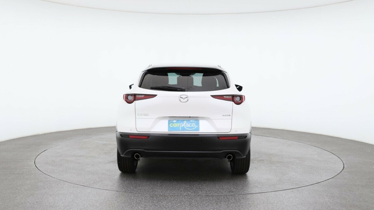 Mazda Cx-30 image 2