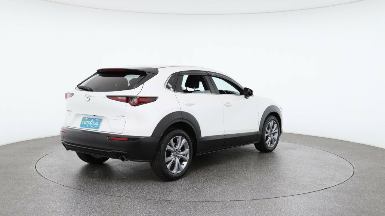 Mazda Cx-30 image 4