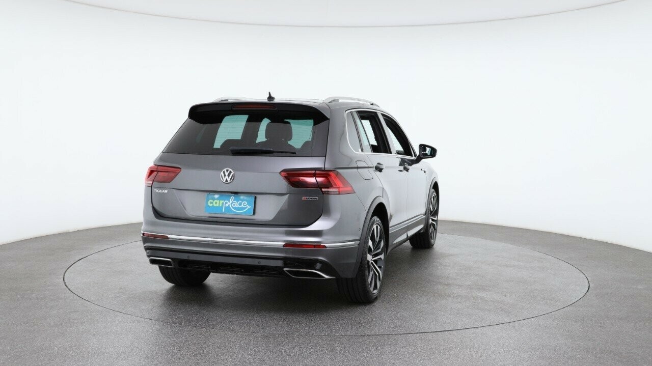 Volkswagen Tiguan image 2