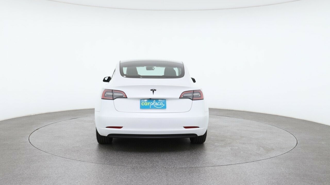 Tesla Model 3 image 2