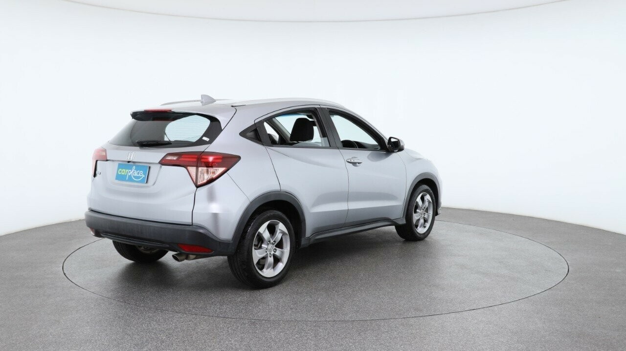 Honda Hr-v image 4