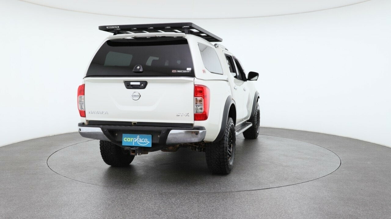 Nissan Navara image 3