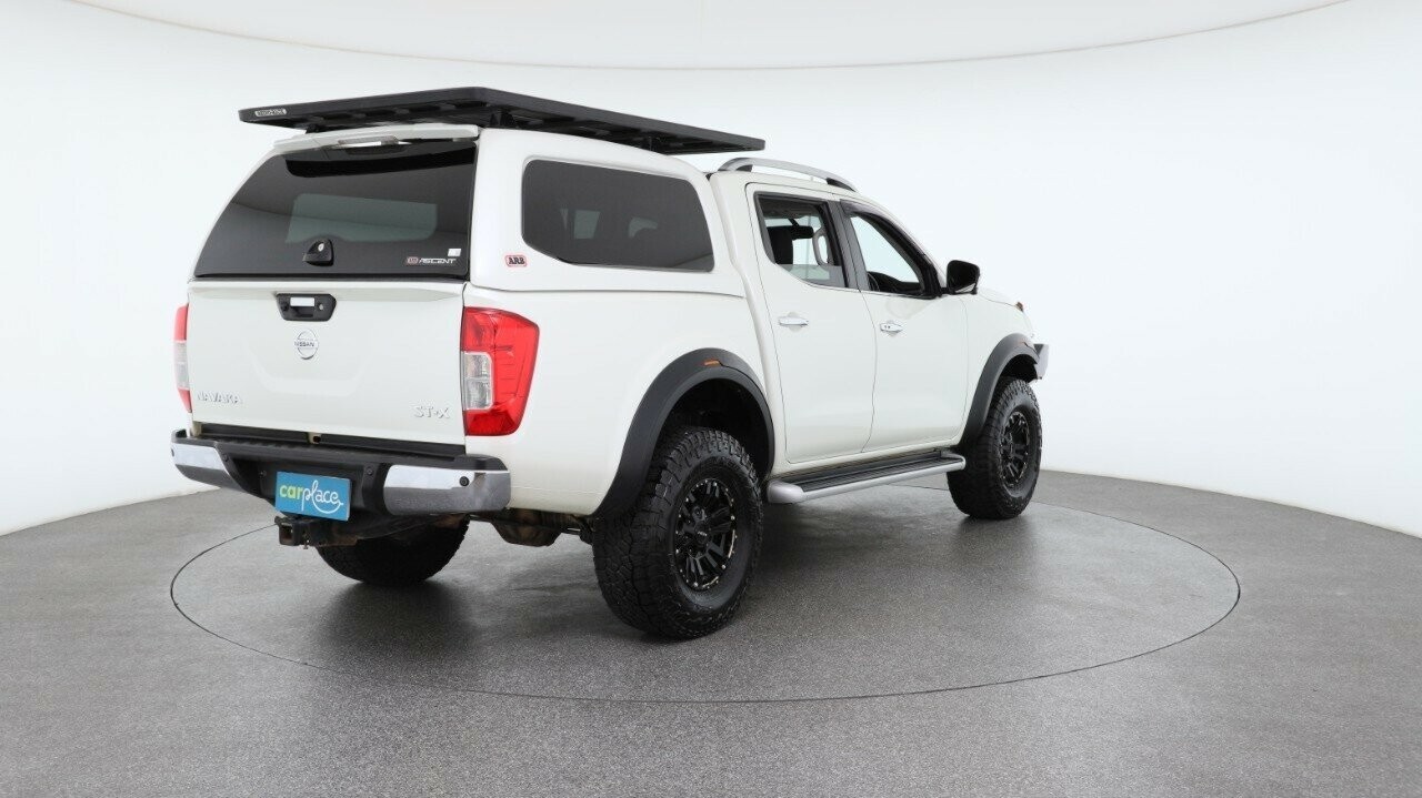 Nissan Navara image 4