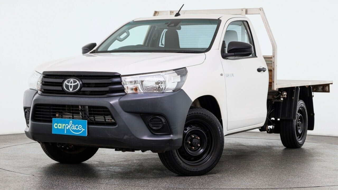 Toyota Hilux image 1