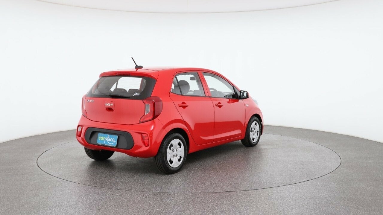 Kia Picanto image 3