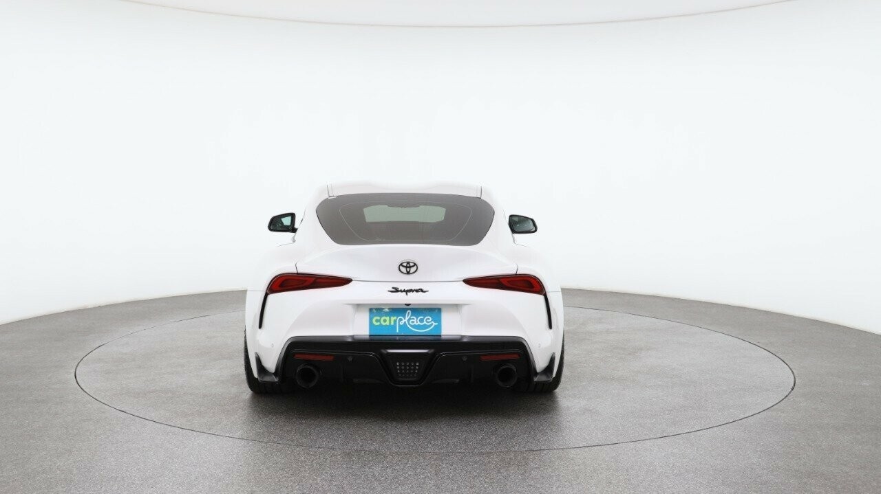 Toyota Supra image 2