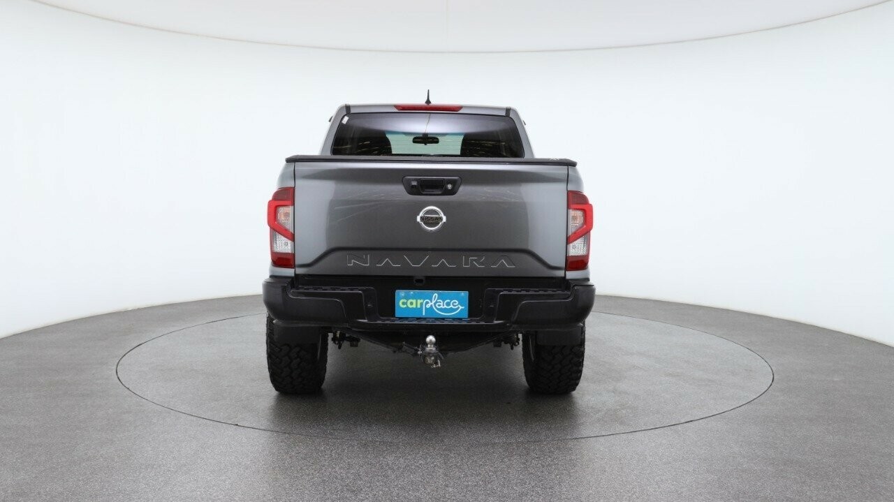 Nissan Navara image 2