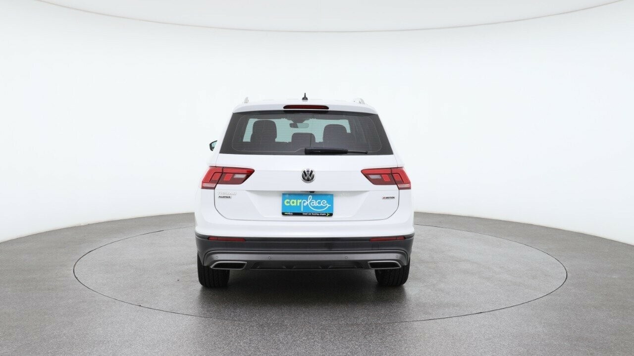 Volkswagen Tiguan image 2