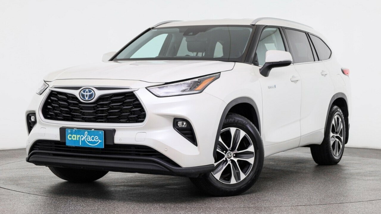 Toyota Kluger image 1