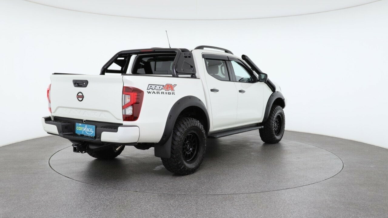 Nissan Navara image 4