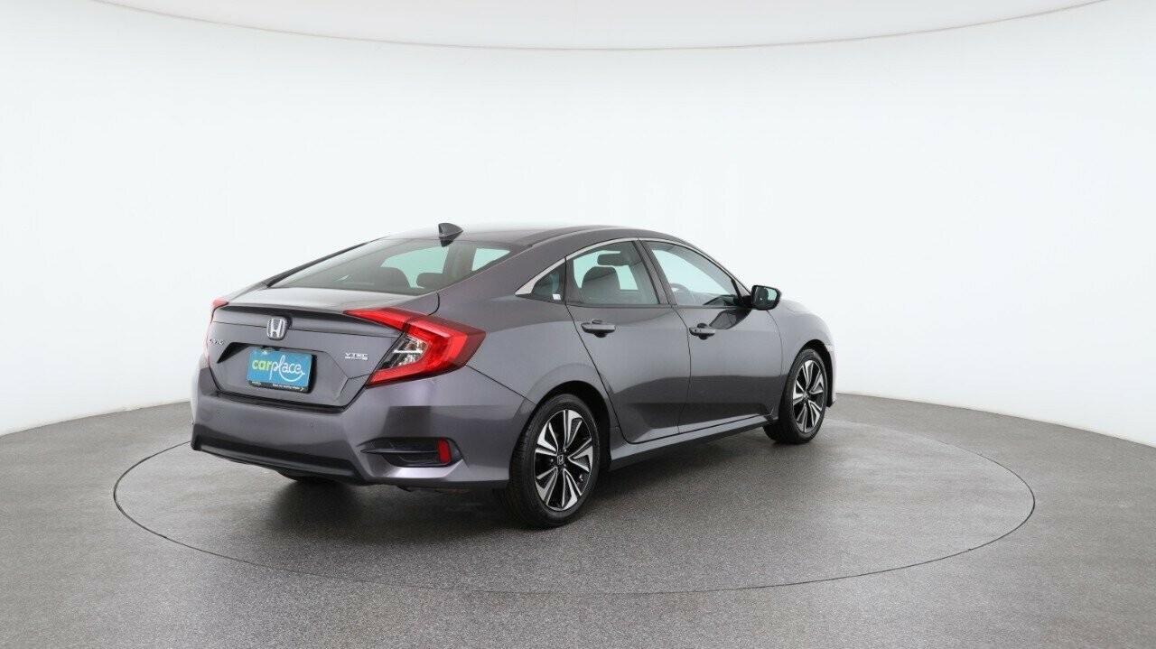 Honda Civic image 4