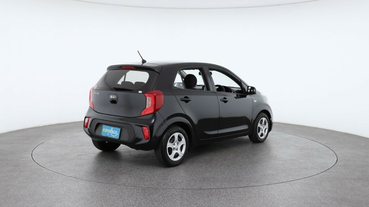 Kia Picanto image 3