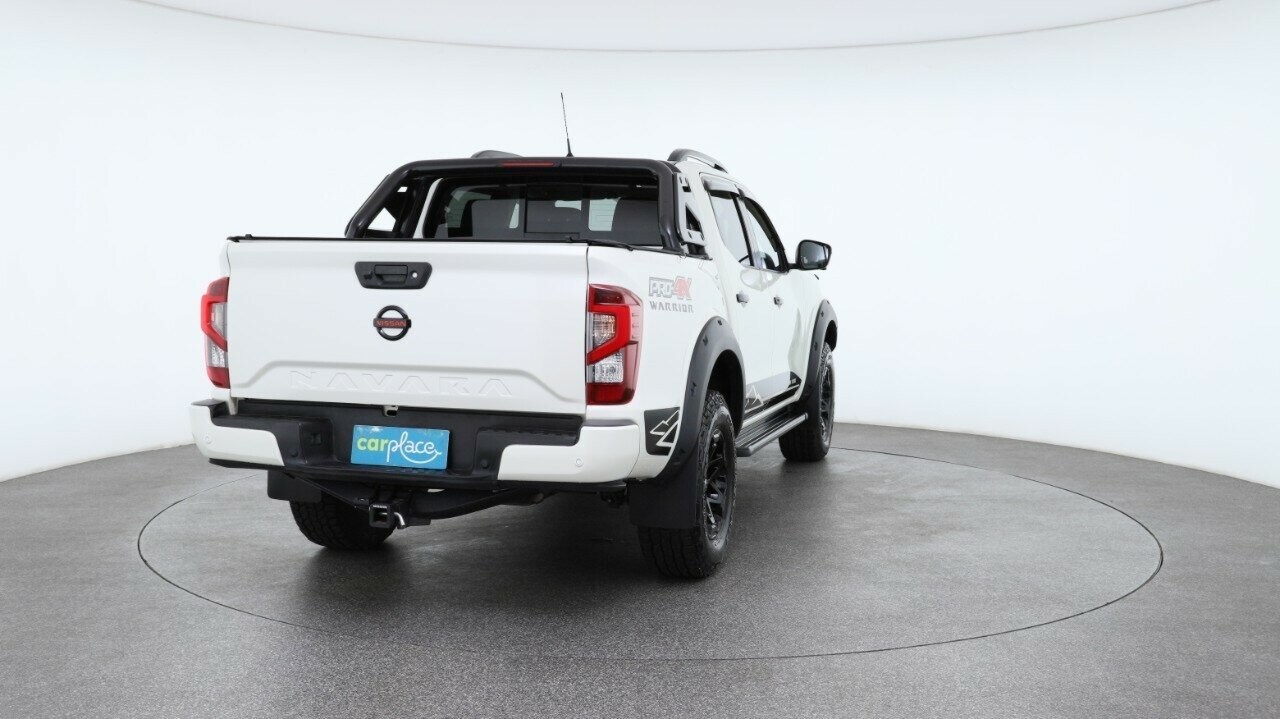 Nissan Navara image 3