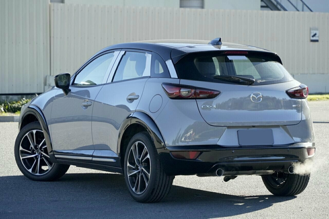 Mazda Cx-3 image 3