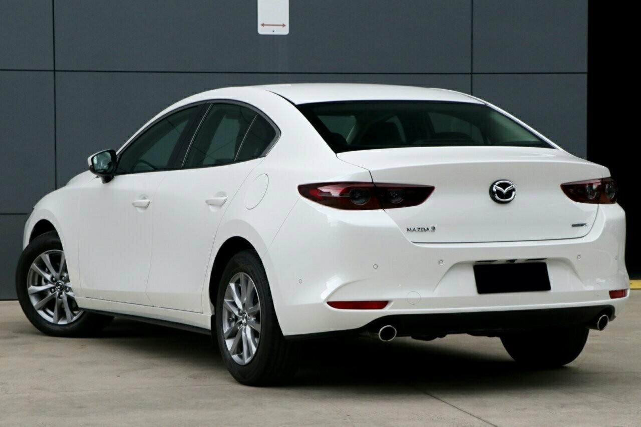 Mazda 3 image 3