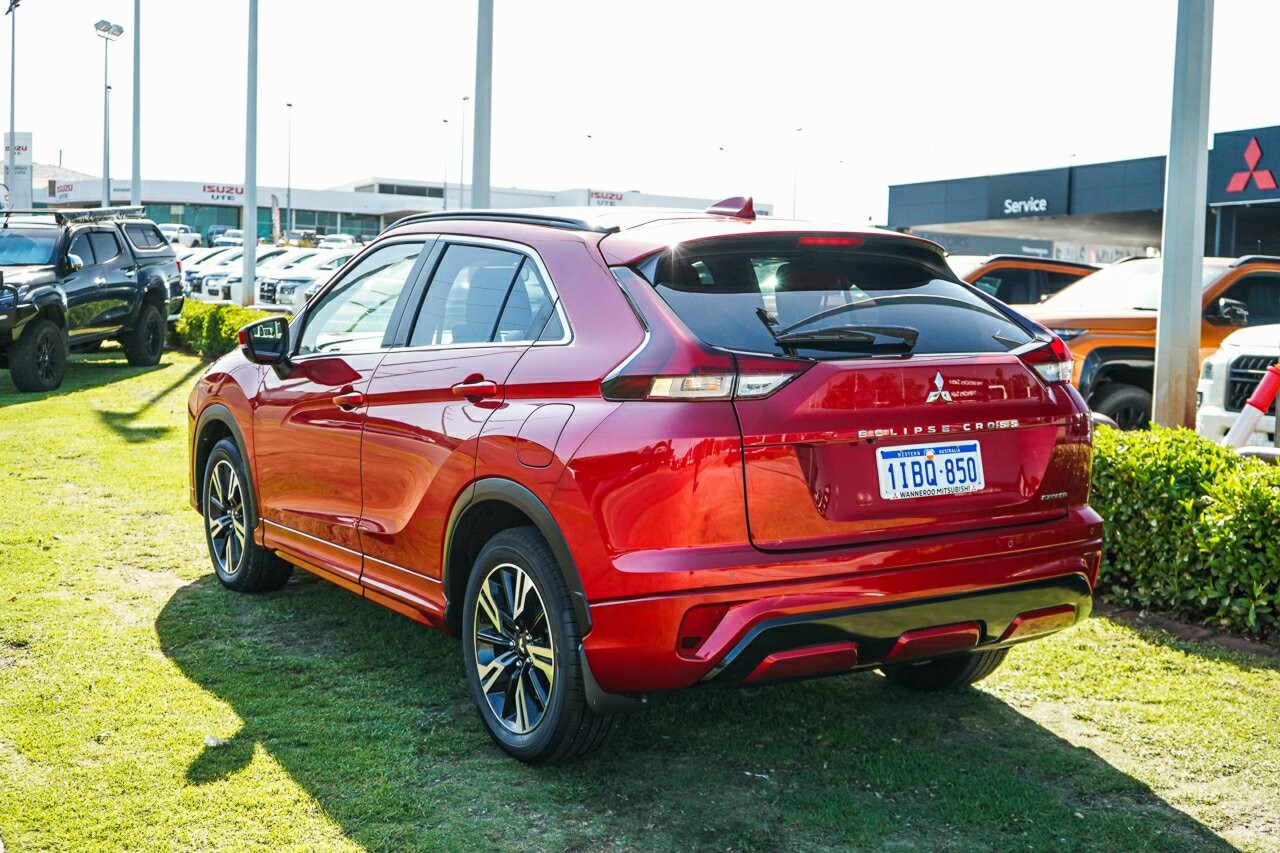 Mitsubishi Eclipse Cross image 3