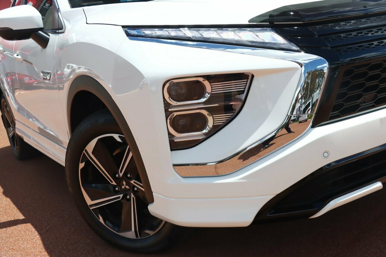 Mitsubishi Eclipse Cross image 2