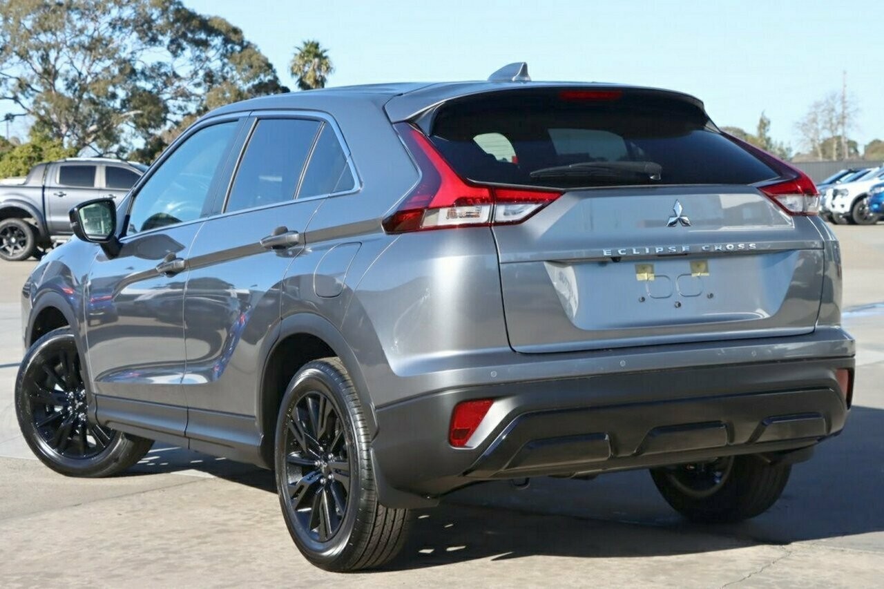 Mitsubishi Eclipse Cross image 3