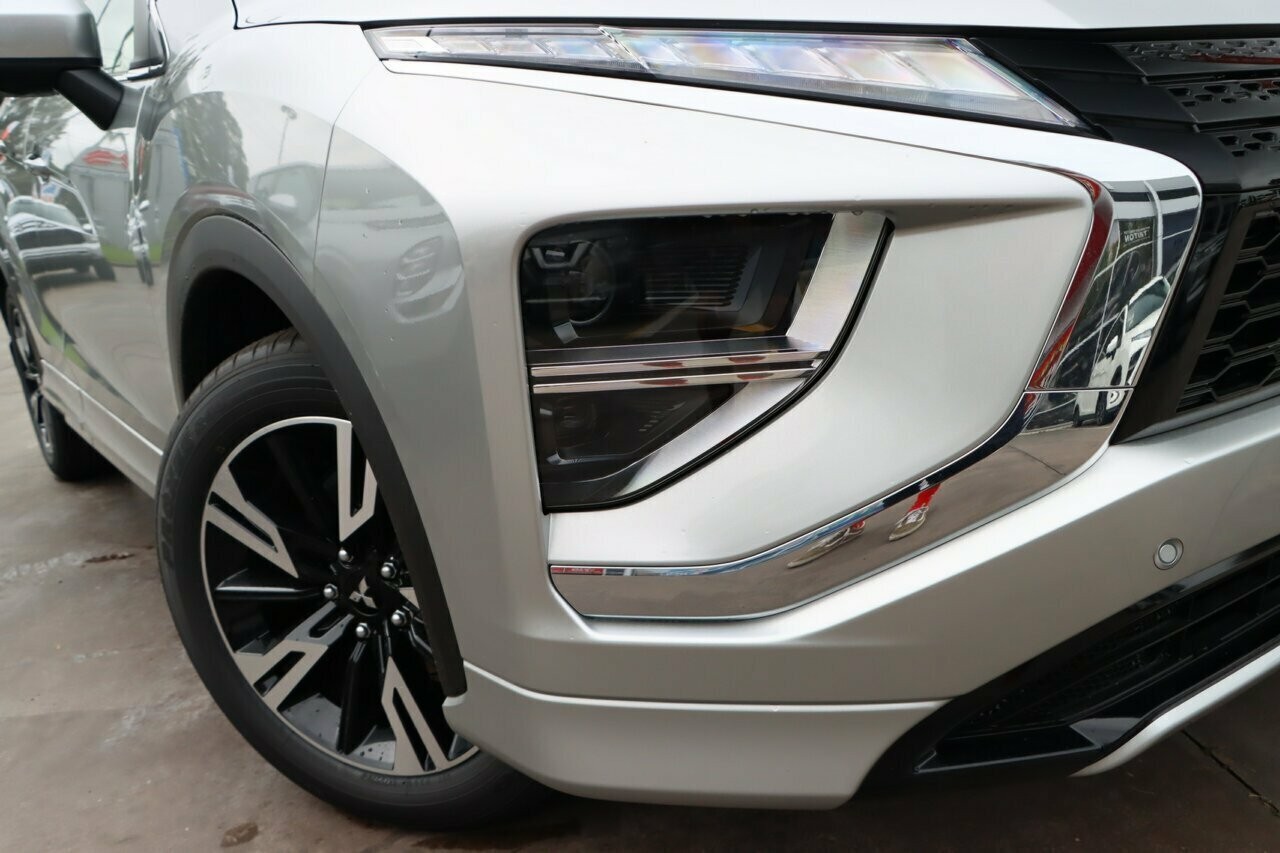 Mitsubishi Eclipse Cross image 2