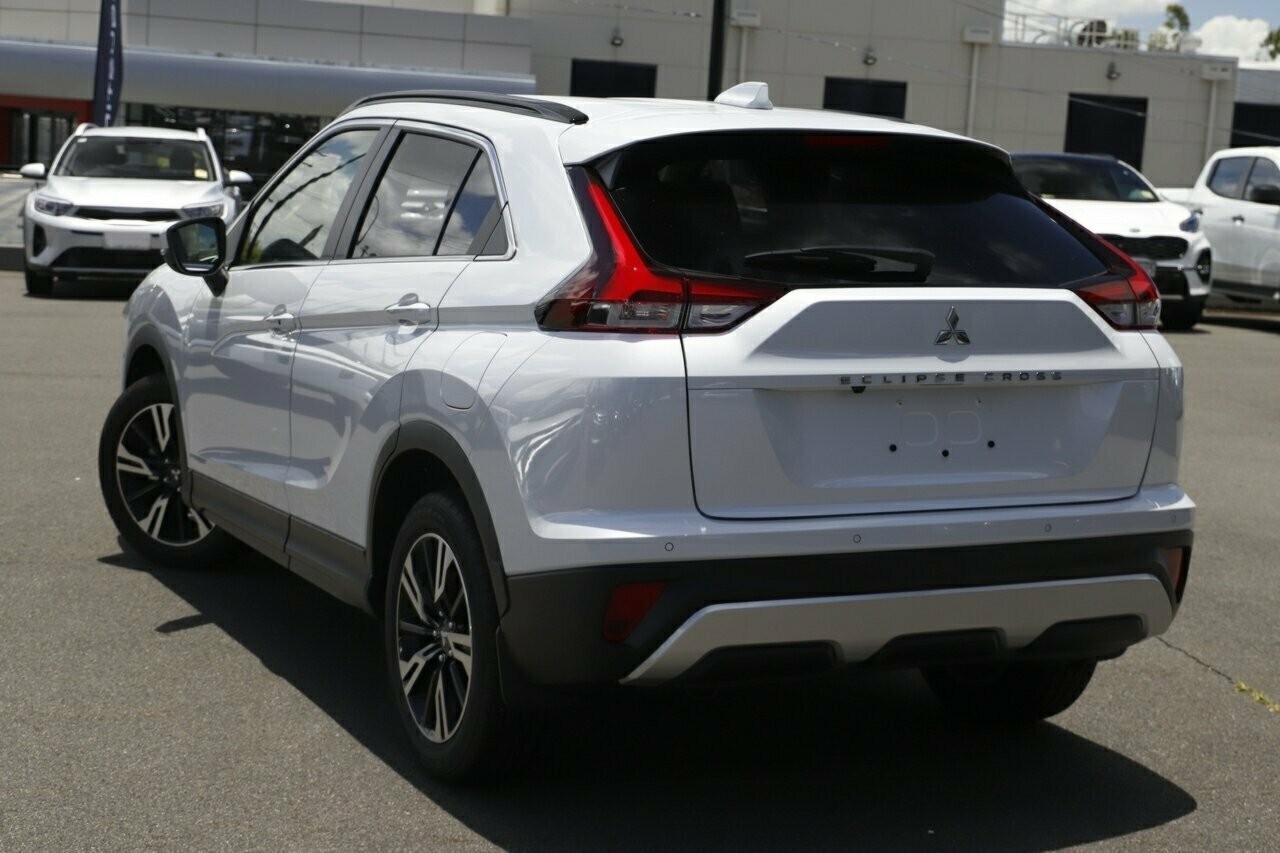 Mitsubishi Eclipse Cross image 3