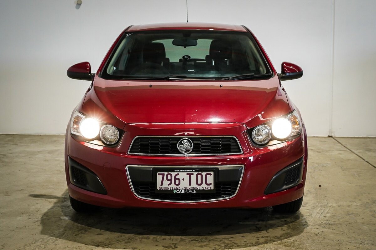 Holden Barina image 3
