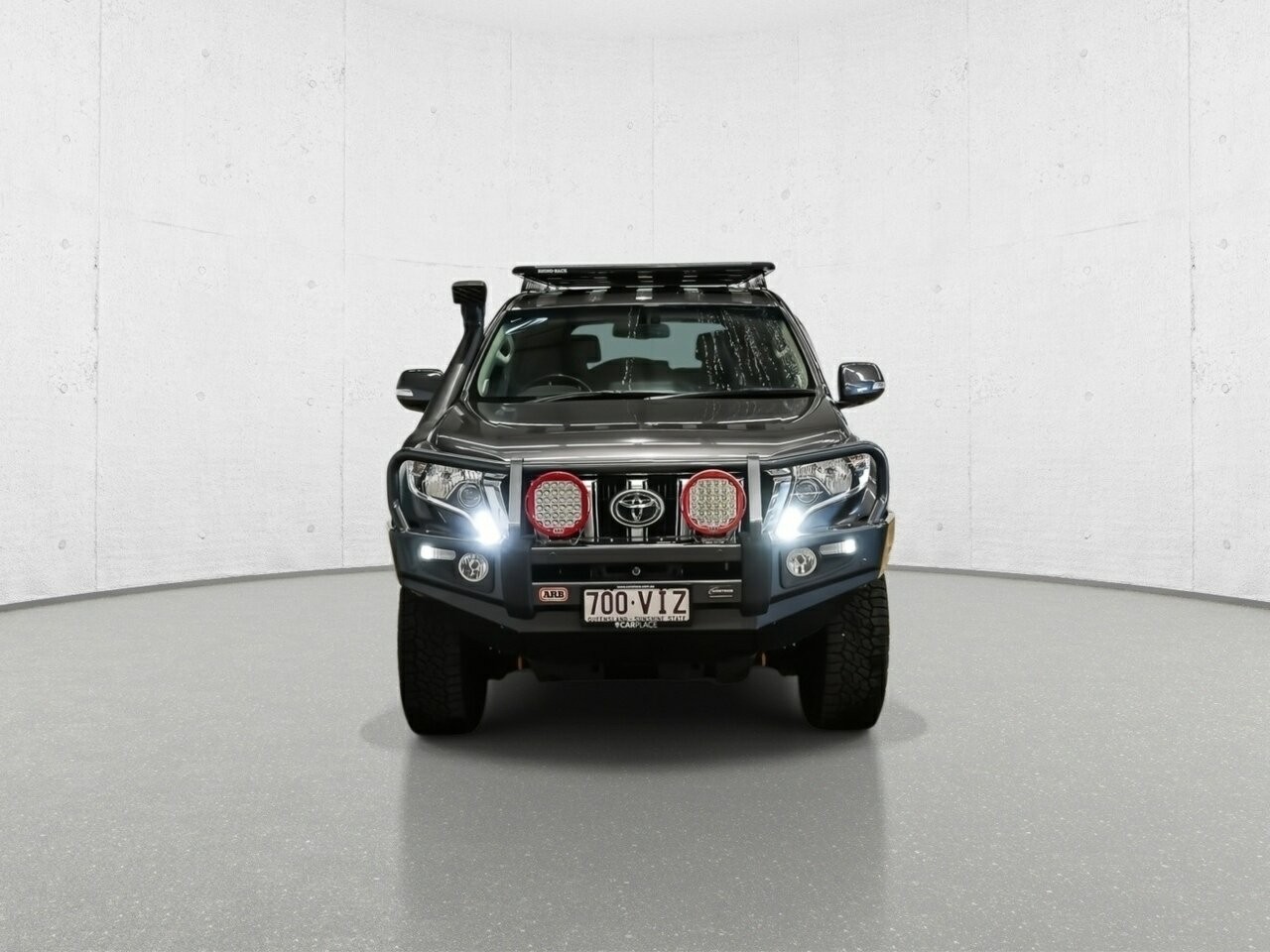 Toyota Landcruiser Prado image 2