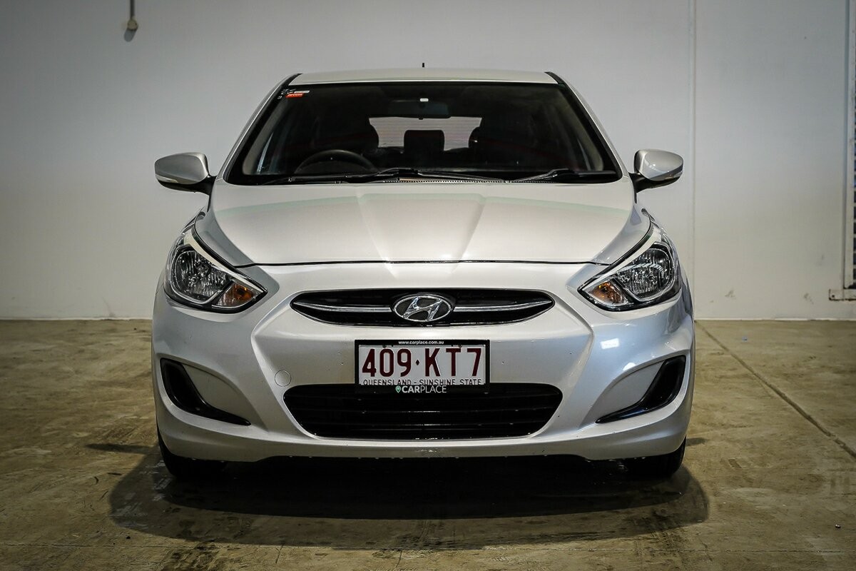 Hyundai Accent image 3