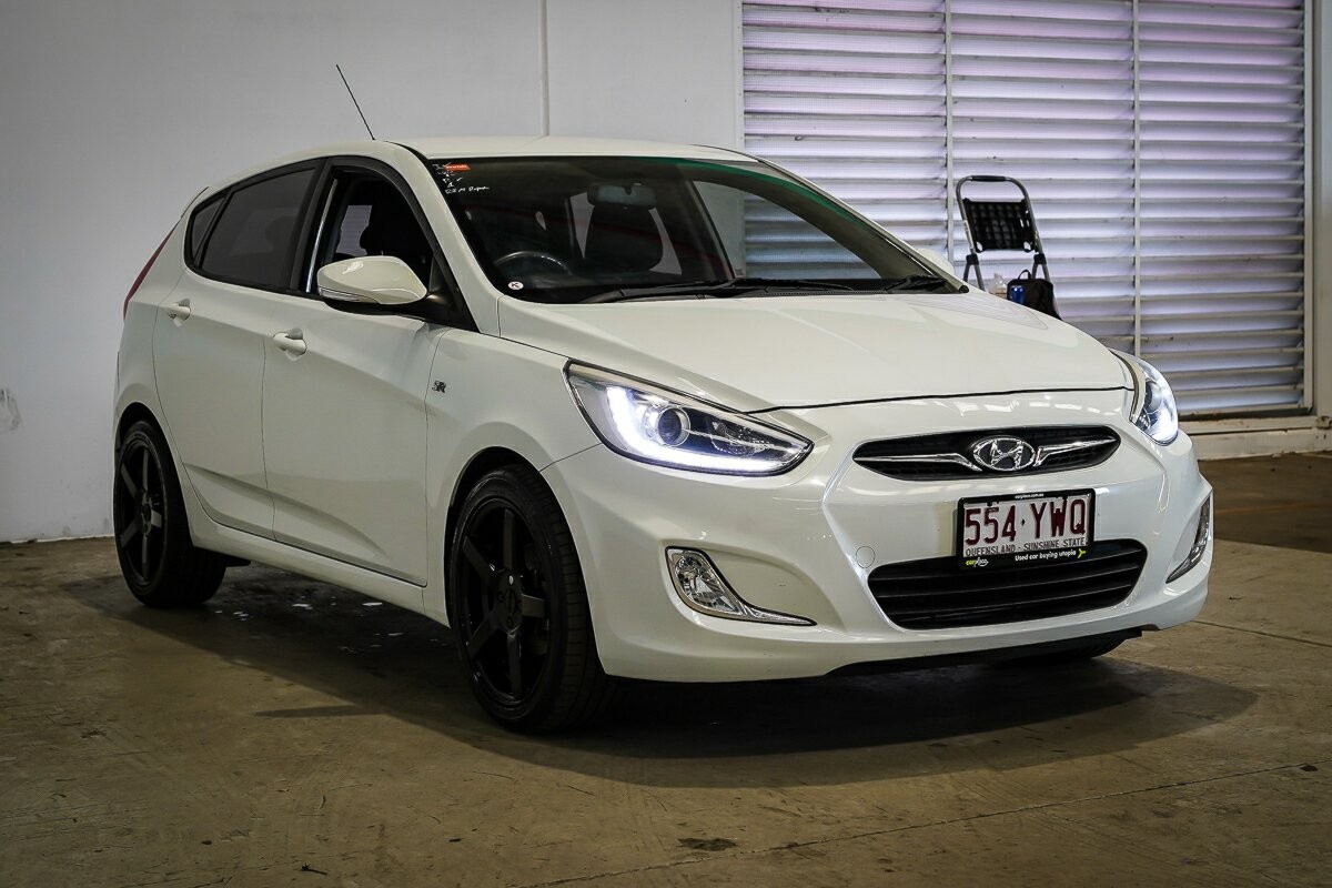 Hyundai Accent image 4