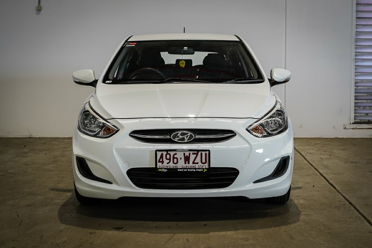 Hyundai Accent image 3